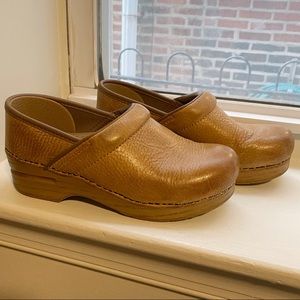 Dansko Professional Clogs in “Honey Distressed” 36